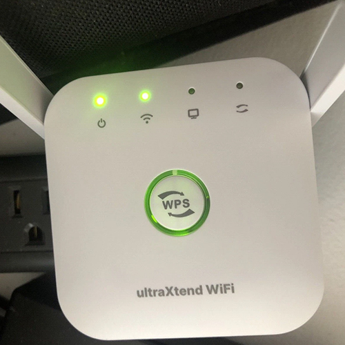 UltraXtend Wi-Fi Extender - Back view